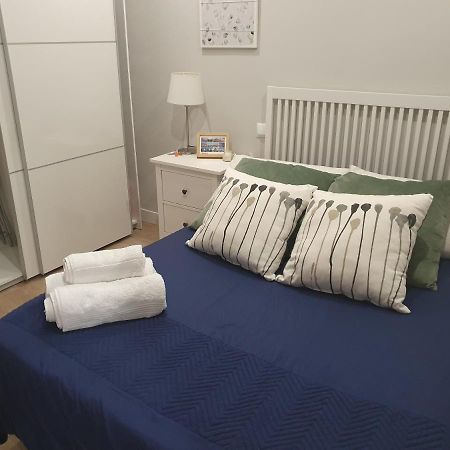 Precioso Piso En El Barrio De Embajadores Madrid Bagian luar foto