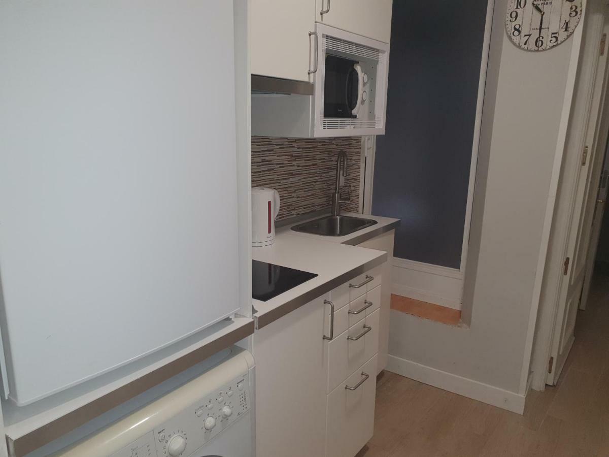 Precioso Piso En El Barrio De Embajadores Madrid Bagian luar foto